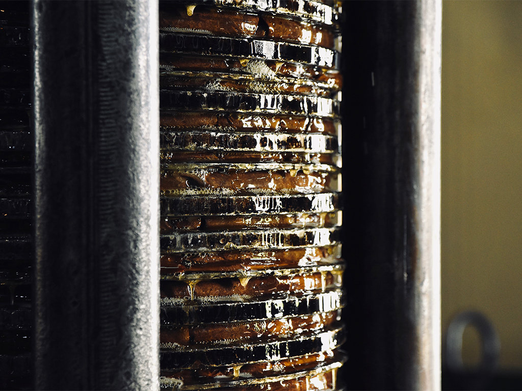 油滴緩慢滴下.img