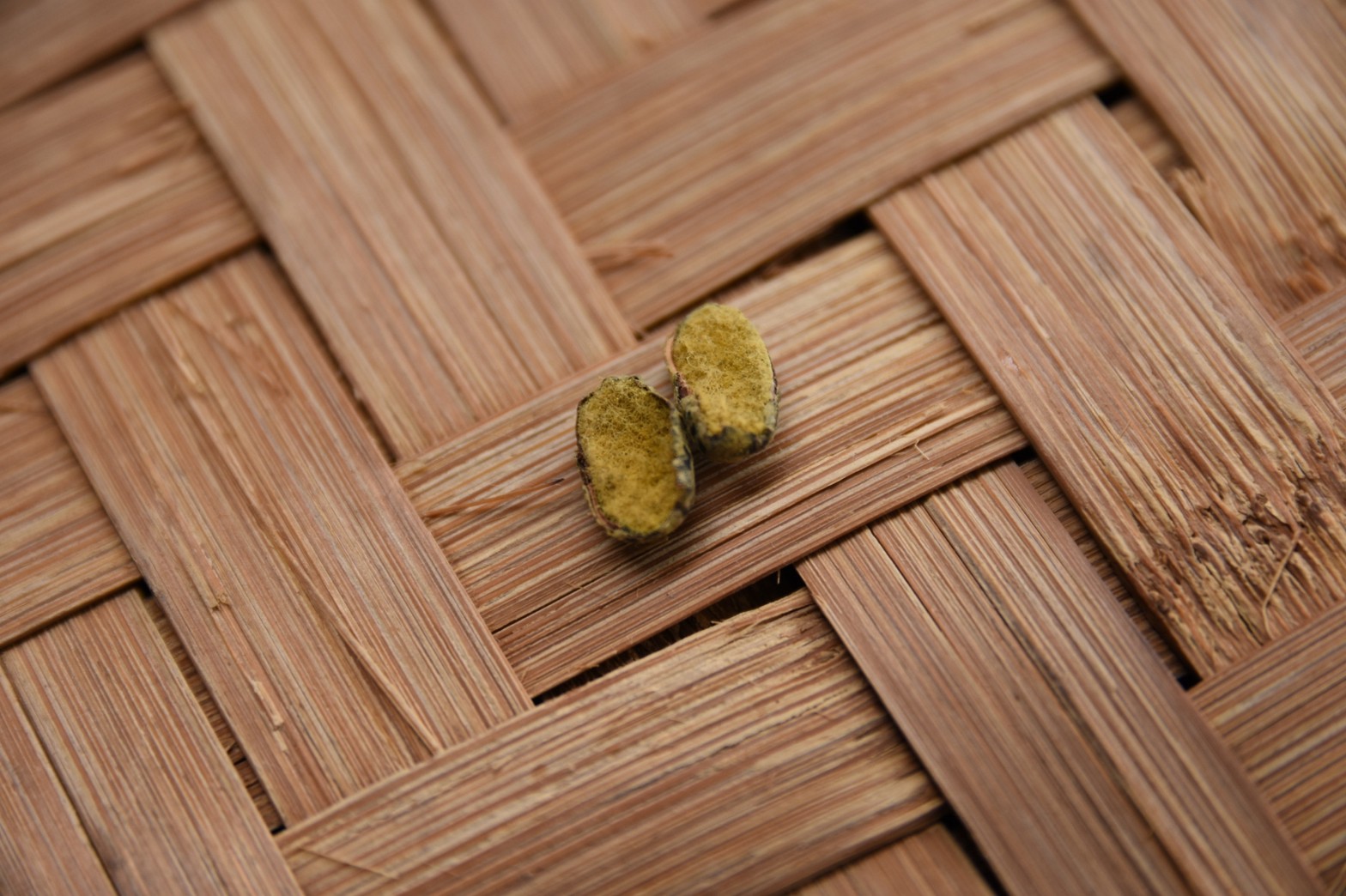 御鼎興純手工柴燒黑豆醬油.img