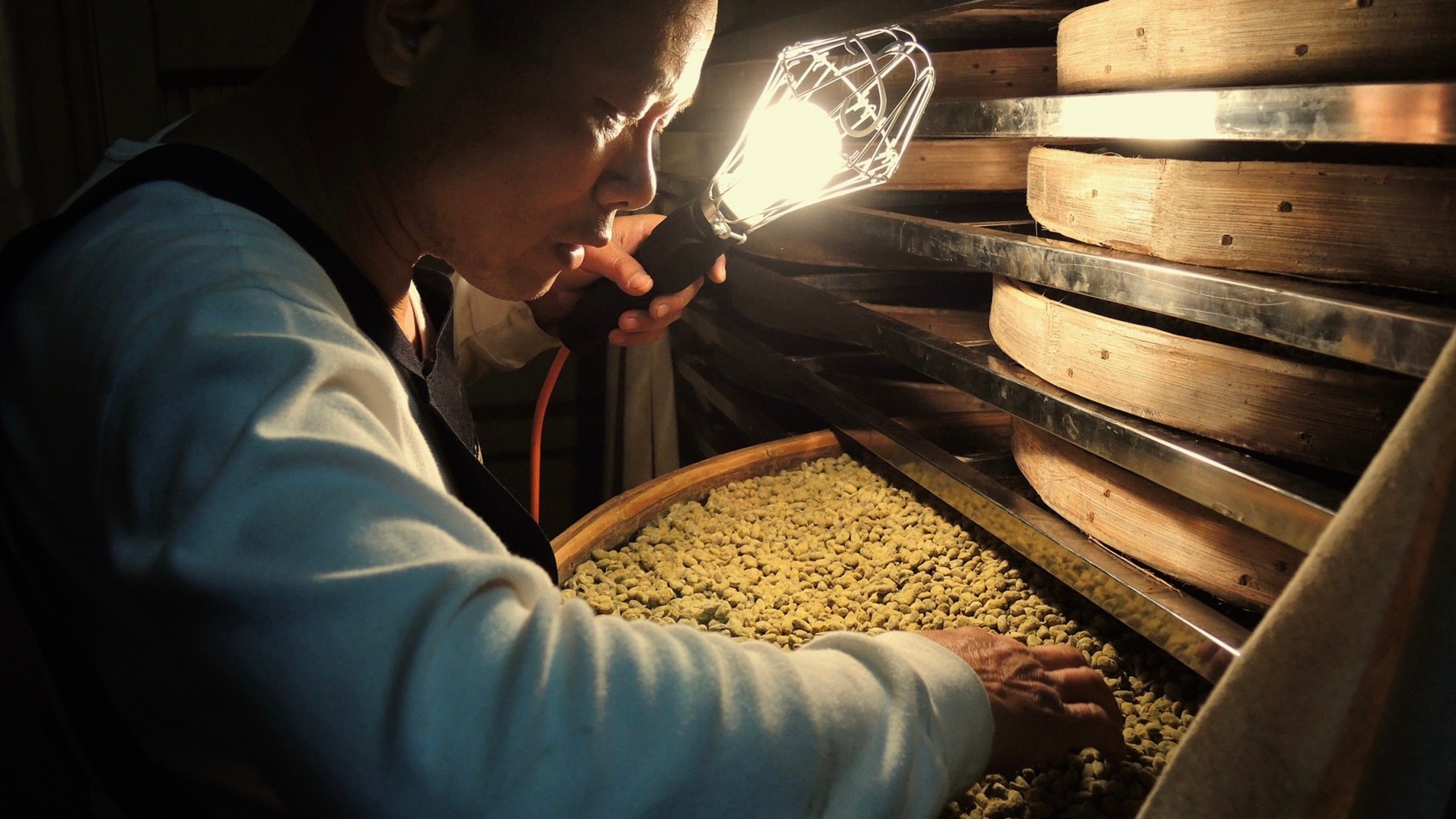 御鼎興純手工柴燒黑豆醬油.img