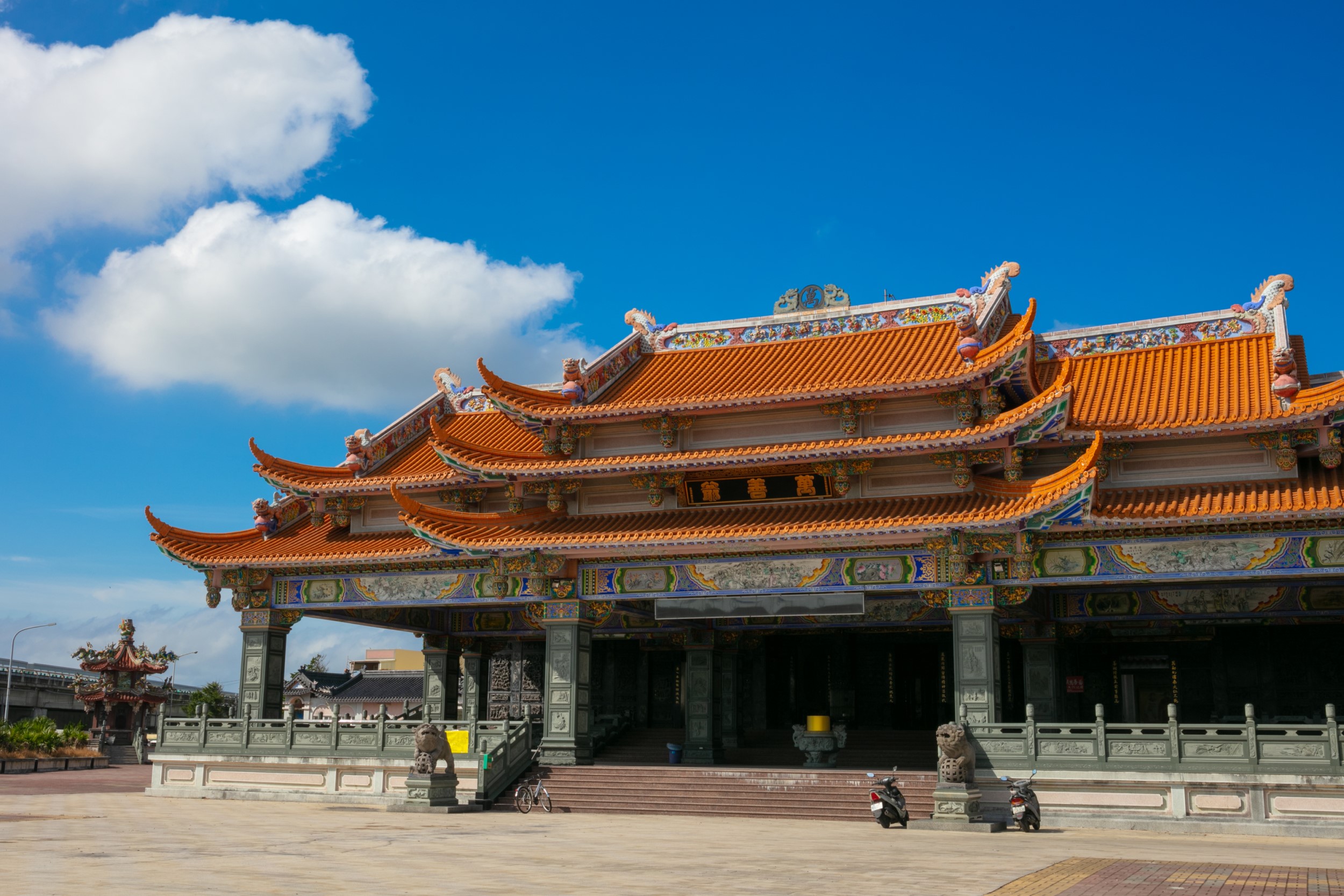 金湖萬善爺廟內部照片.img