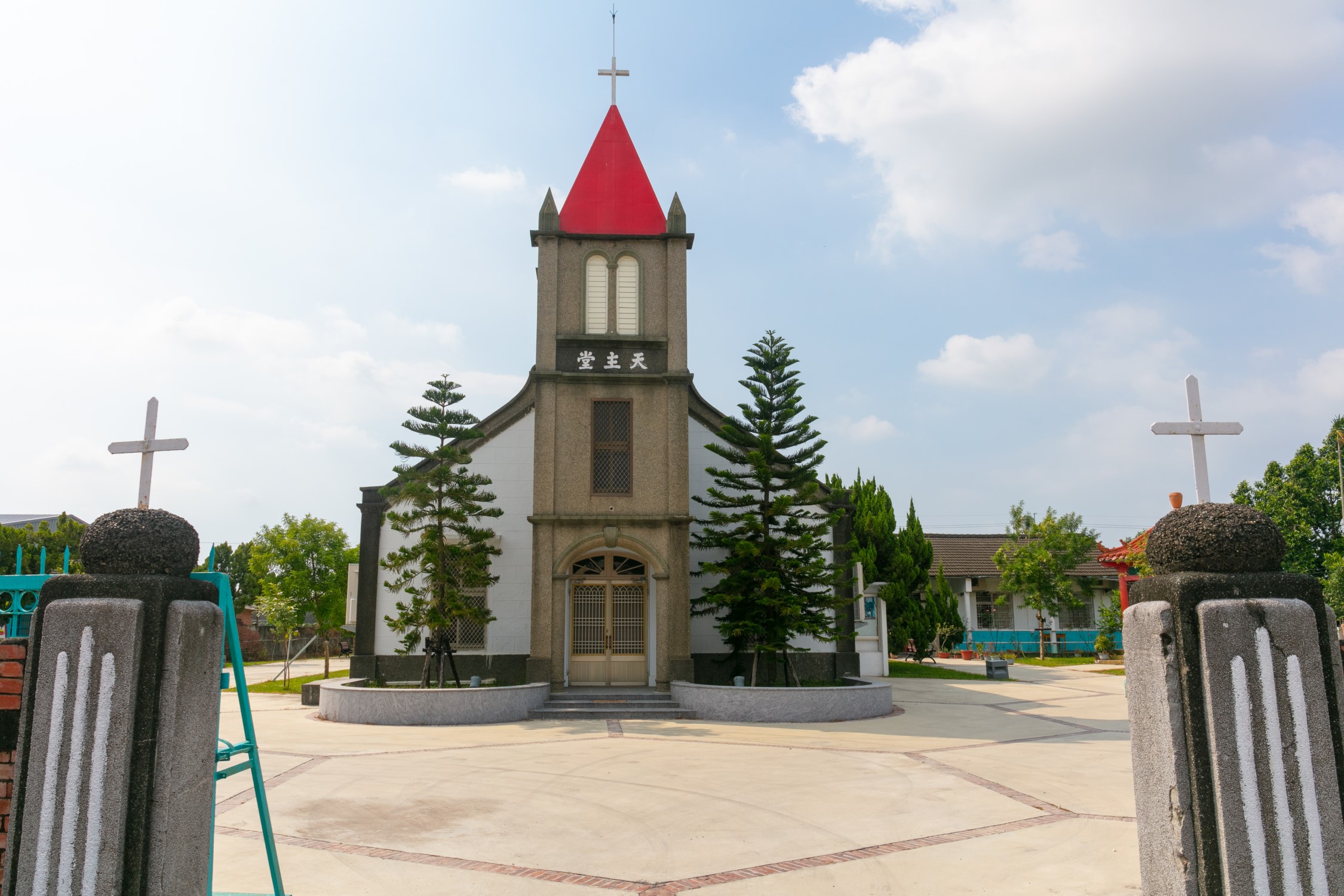 豐岡村埔羌崙玫瑰天主堂.img