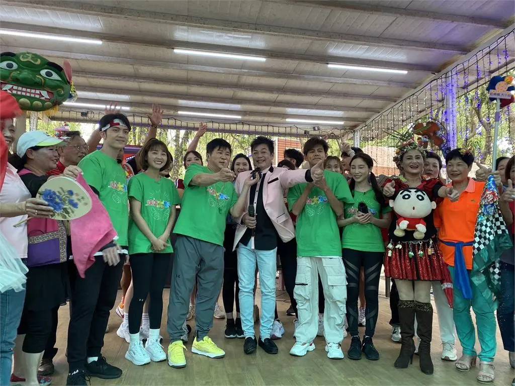 綜藝大集合至園區拍攝.img