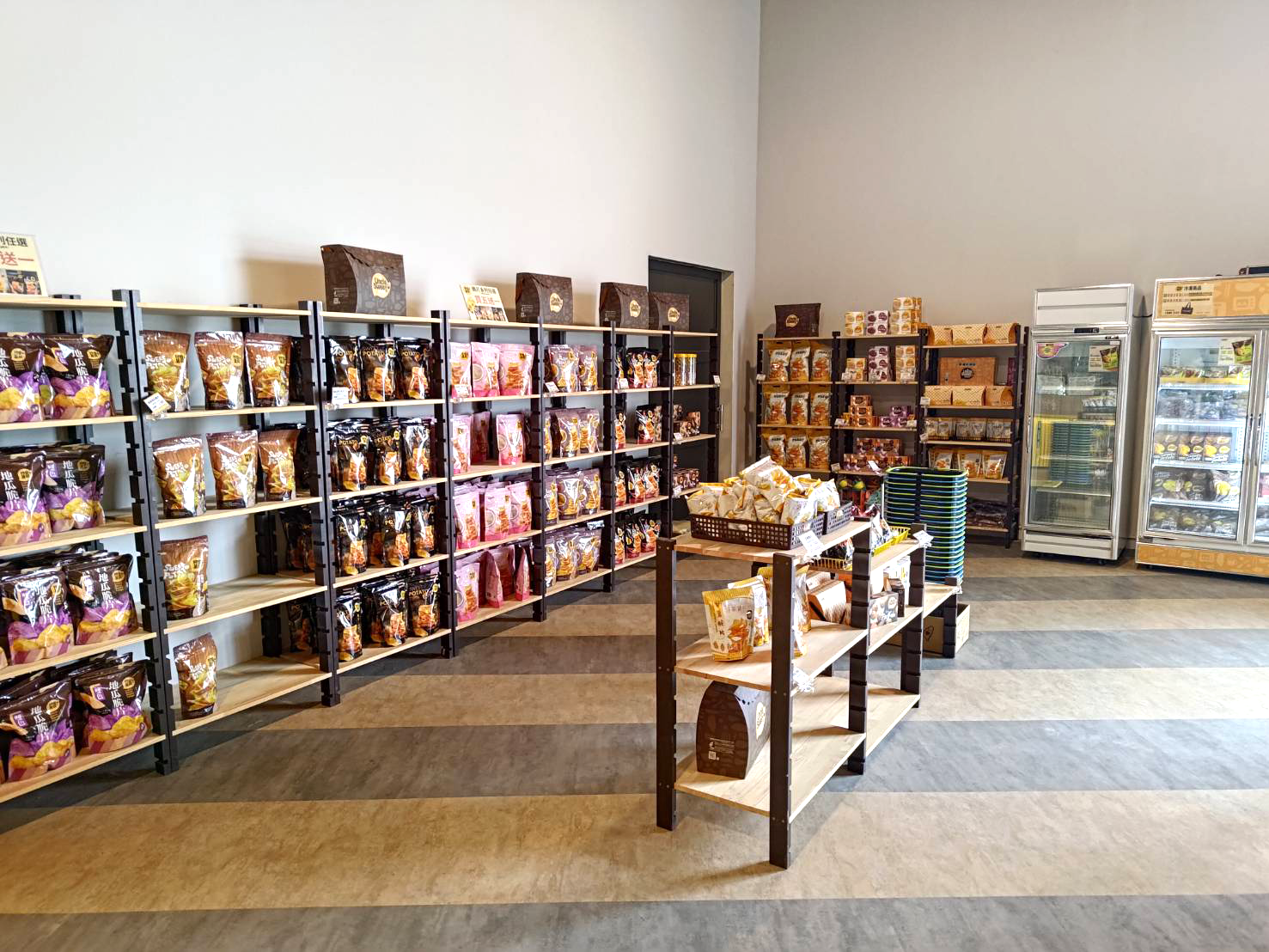 館內販售區.img