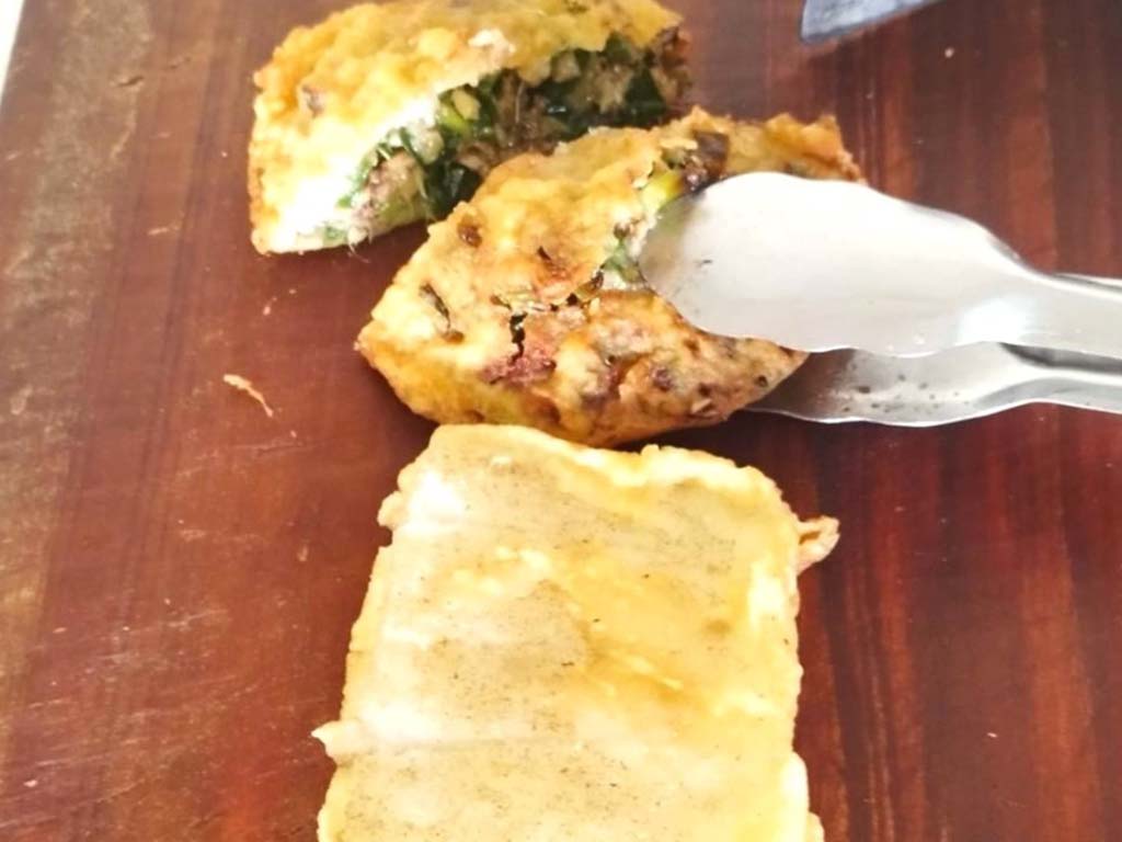 韭菜、薑末、豬肉炸出香酥可口的蚵嗲.img