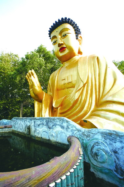 湖山岩大佛寺／佛教藝術園區.img