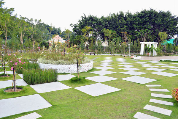 蘿莎玫瑰山莊.img